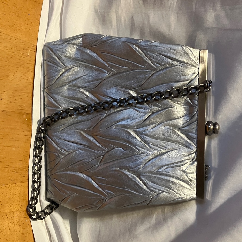 Beautiful , older ( roughly early 2000s ) Gunne Sax embossed silver leather bag